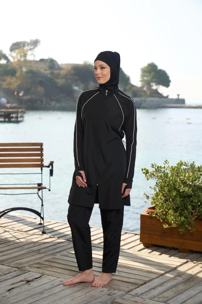 Estiva 25960 Siyah Fermuarlı Biyeli Tam Boy Lycralı Tesettür Mayo Estiva 25960 Siyah Fermuarlı Biyeli Tam Boy Lycralı Tesettür Mayo