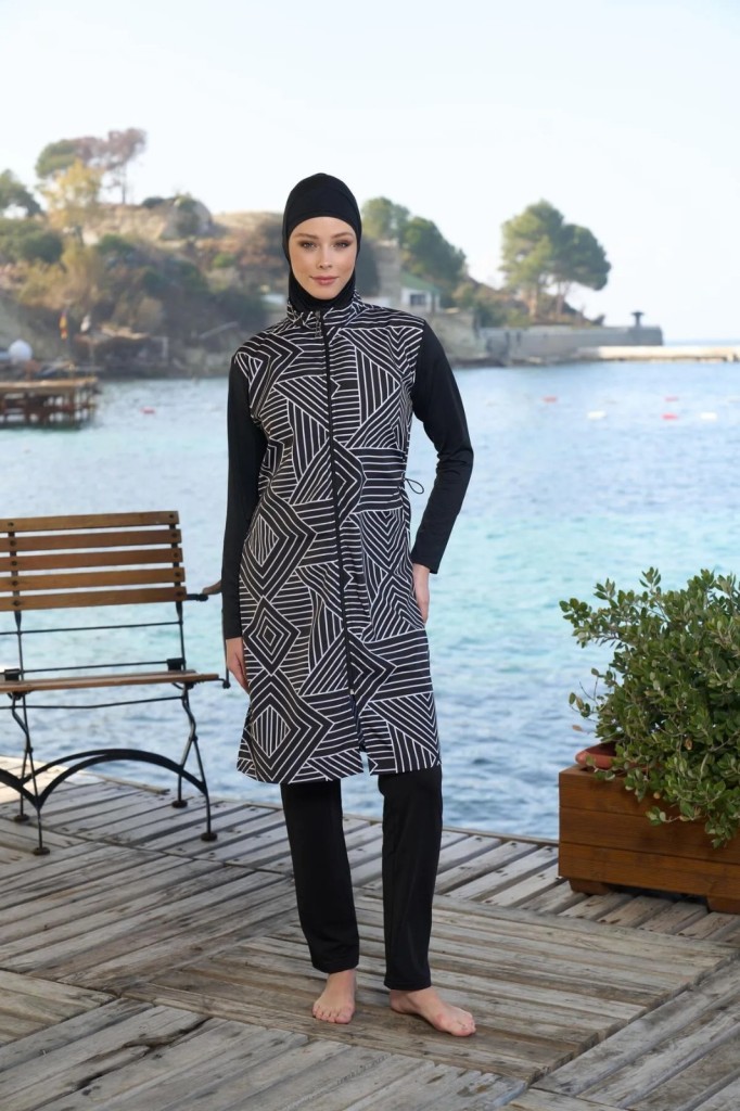Estiva 25946 Siyah Fermuarlı Geometrik Desenli Tam Boy Tesettür Mayo Estiva 25946 Siyah Fermuarlı Geometrik Desenli Tam Boy Tesettür Mayo