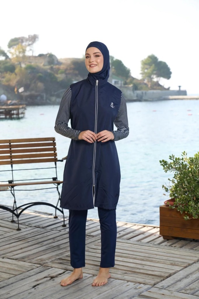 Estiva 25950 Lacivert Marin Fermuarlı Desenli Tam Boy Tesettür Mayo Estiva 25950 Lacivert Marin Fermuarlı Desenli Tam Boy Tesettür Mayo