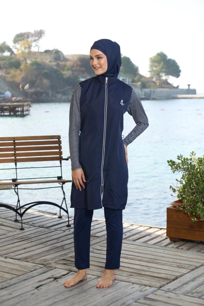Estiva 25950 Lacivert Marin Fermuarlı Desenli Tam Boy Tesettür Mayo Estiva 25950 Lacivert Marin Fermuarlı Desenli Tam Boy Tesettür Mayo