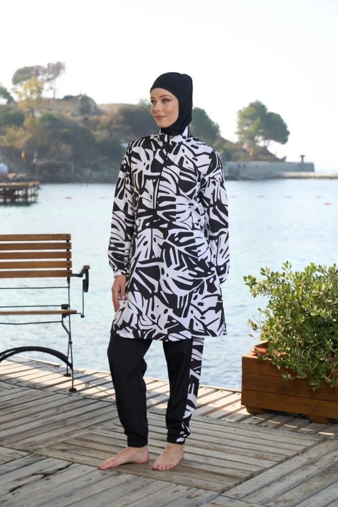 Estiva 25965 Siyah Beyaz Fermuarlı Biyeli Tam Boy Tesettür Mayo Estiva 25965 Siyah Beyaz Fermuarlı Biyeli Tam Boy Tesettür Mayo