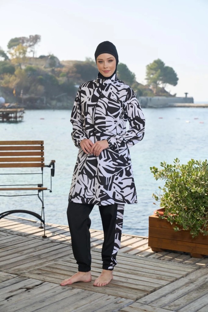 Estiva 25965 Siyah Beyaz Fermuarlı Biyeli Tam Boy Tesettür Mayo Estiva 25965 Siyah Beyaz Fermuarlı Biyeli Tam Boy Tesettür Mayo
