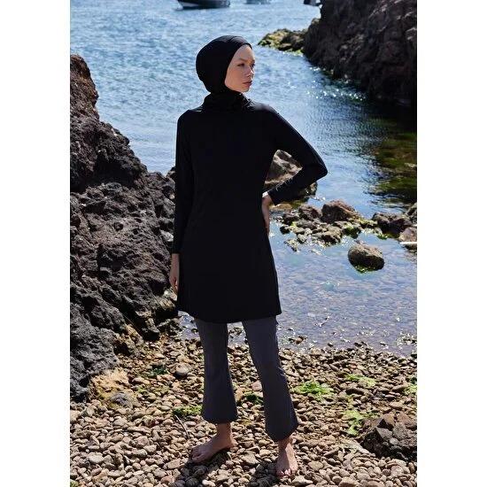 Mayovera Siyah Spor Düz Tek Kapalı Mayo Üstü Mayovera Siyah Spor Düz Tek Kapalı Mayo Üstü